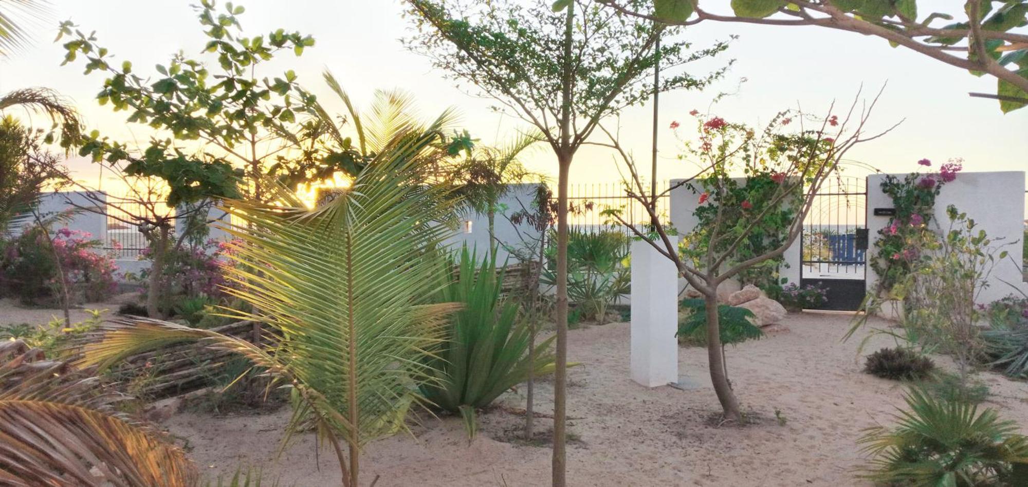 Cytyz Appart Hotel Mahajanga Exterior photo